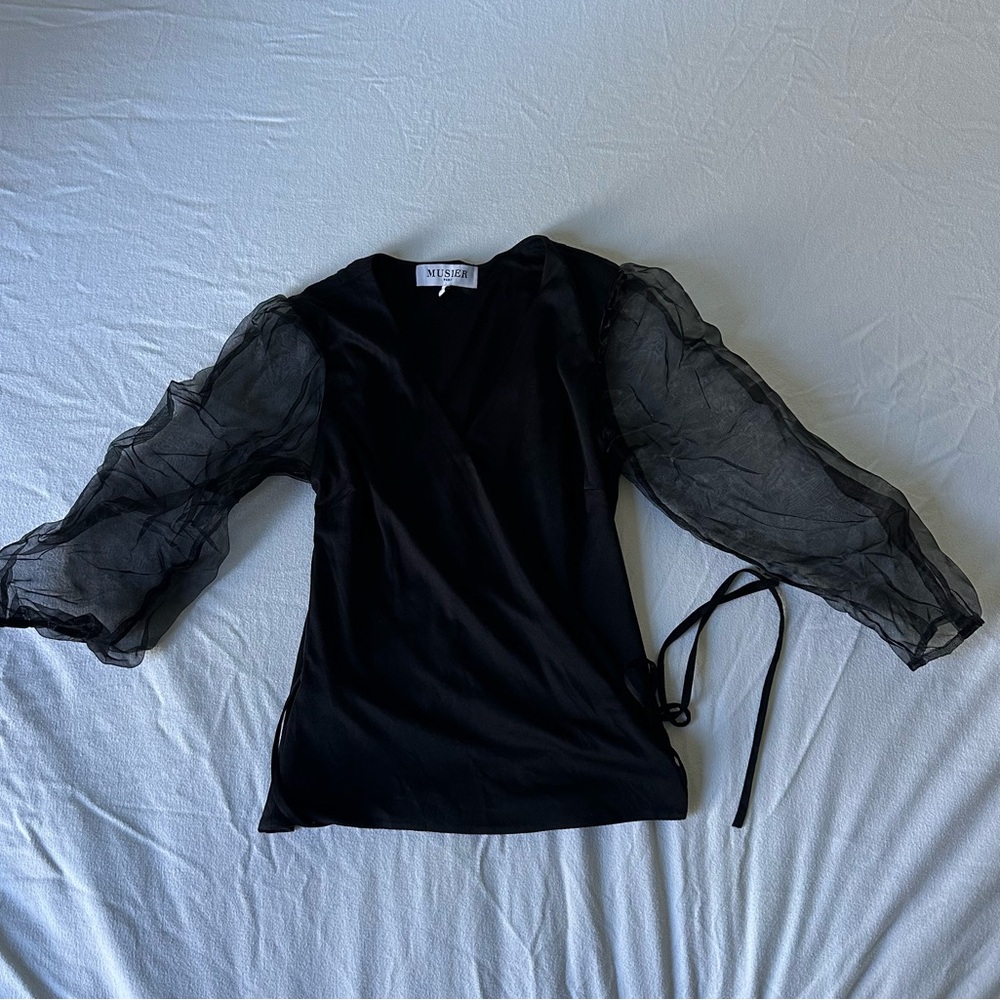 Musier Paris top